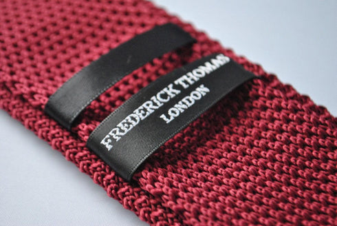 plain maroon skinny knitted tie with pointed end